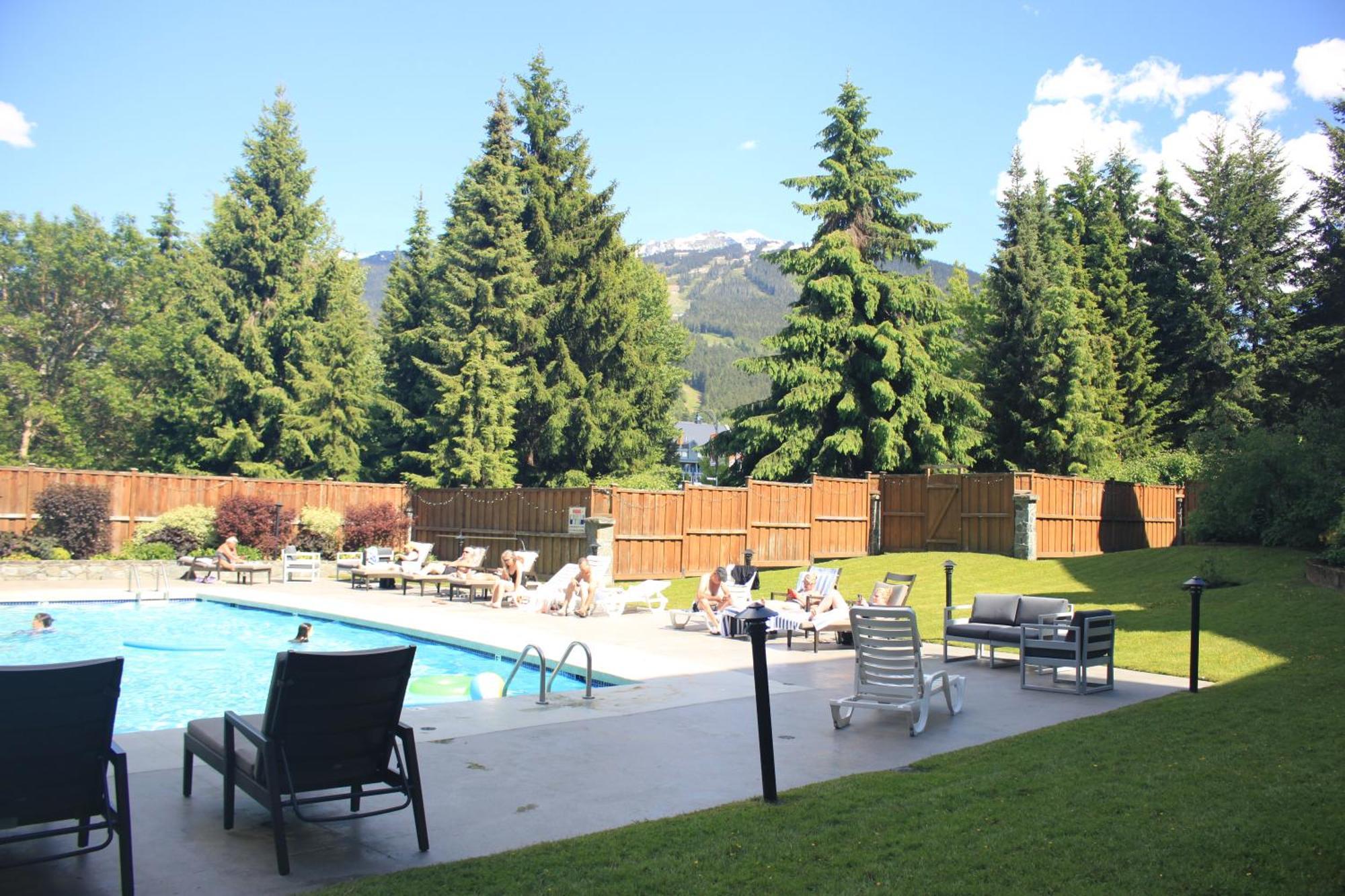 Spring Summer Special Cascade Lodge Suite Wifi 2 Hot Tubs Pool Gym Sauna Ski & Bike Storage Room ويسلار المظهر الخارجي الصورة